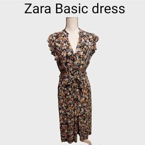 Floral Zara Basic dress. Womens Size medium
